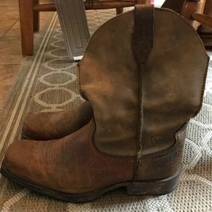 Ariat Rambler boot